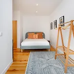 Whome Riverside View 2-Bed For Remote Workers & Digital Nomads
