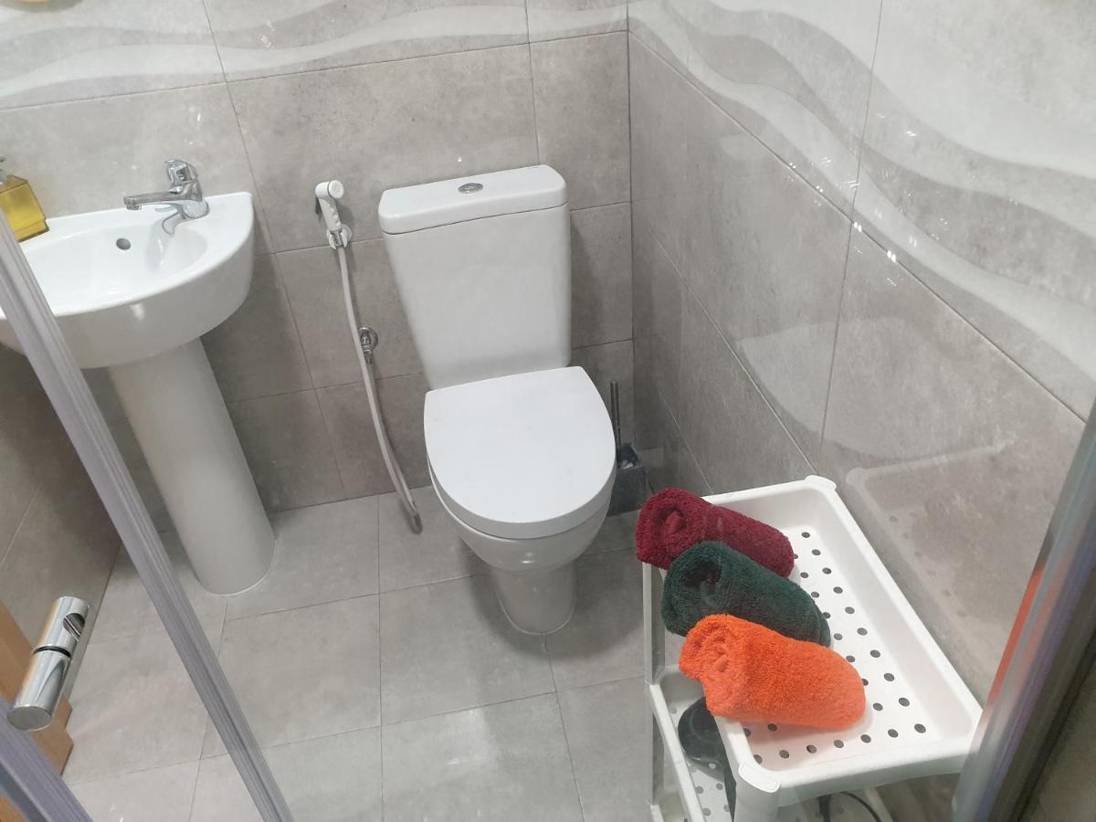 Hostal Terminal 4 *