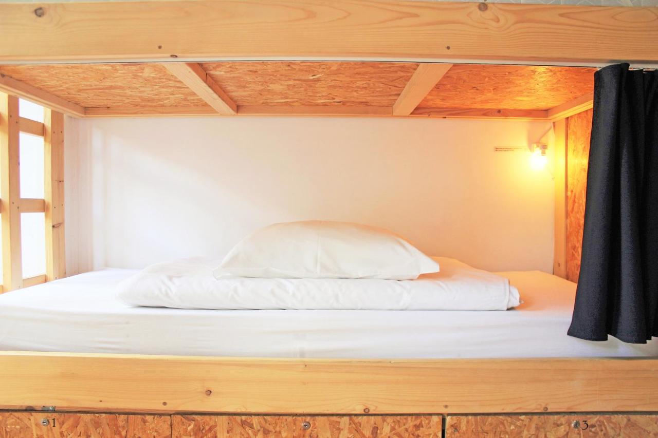 Hostal Lookout *