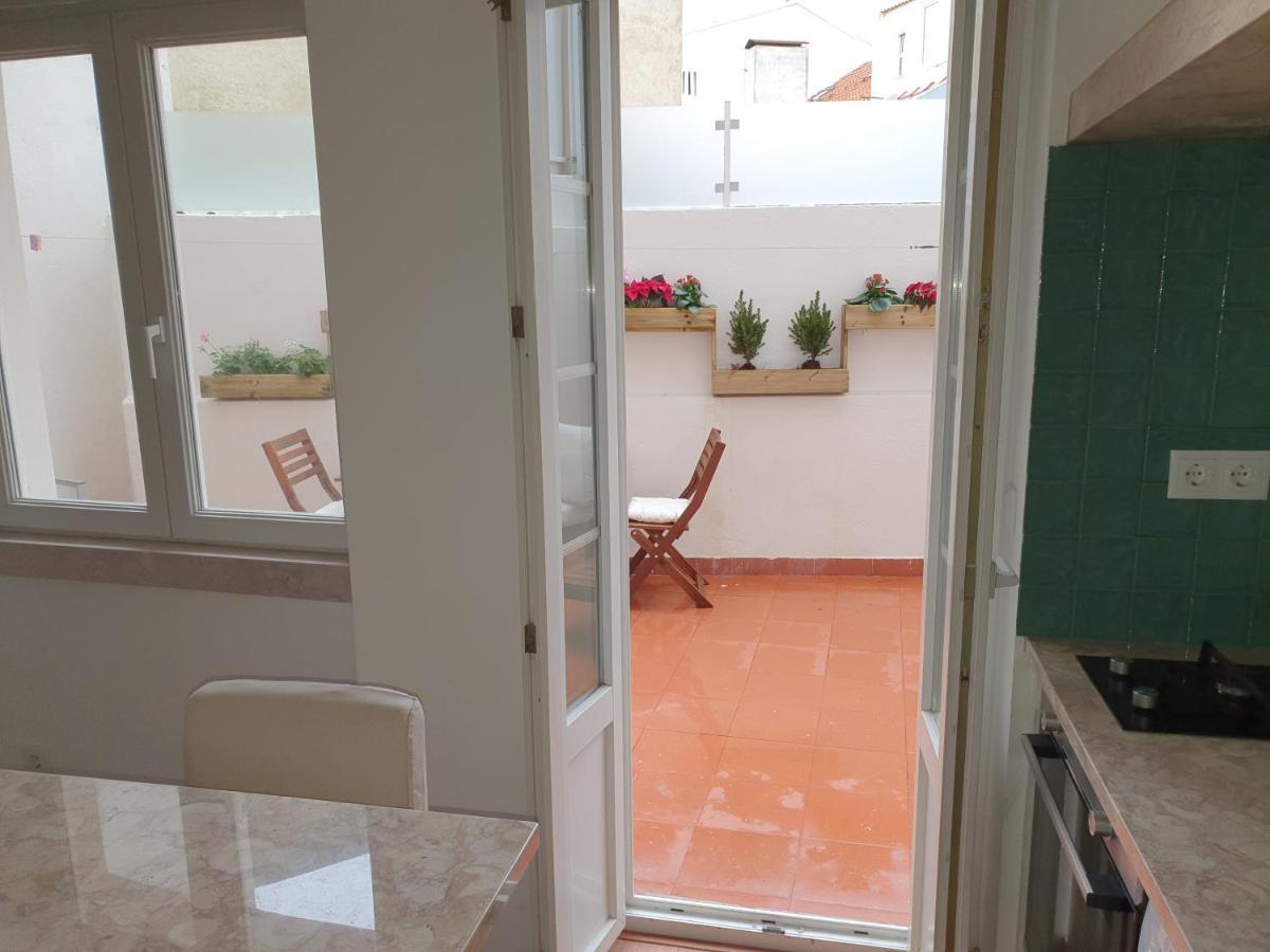 Apartamento 7ti7 Telhal With A Lovely Backyard *
