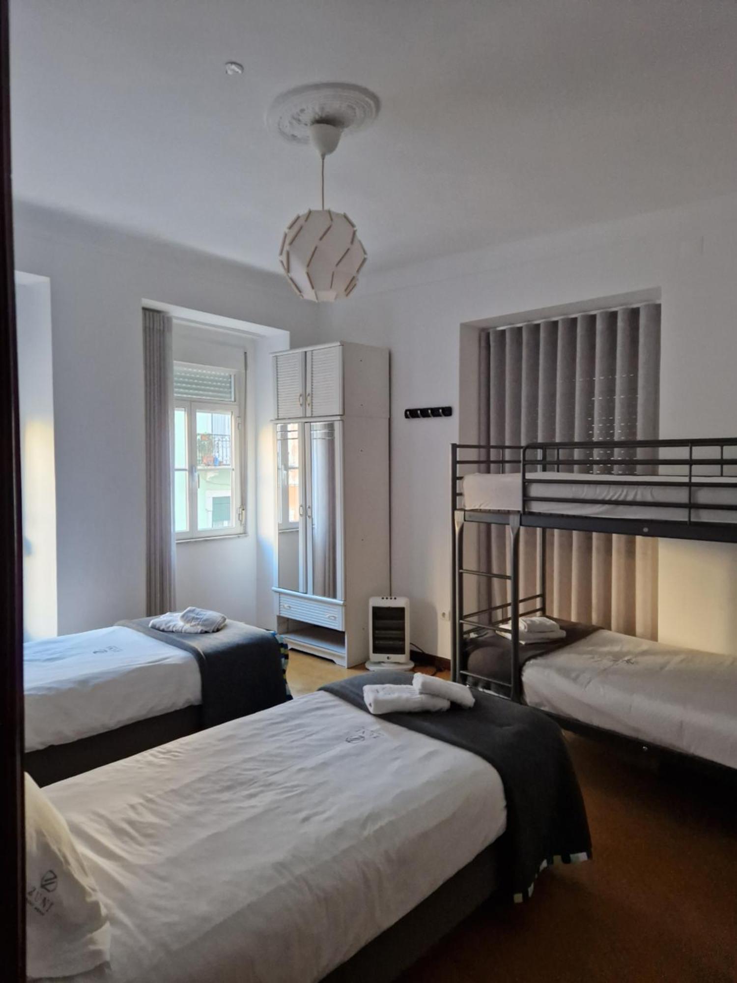 Zuni 3*