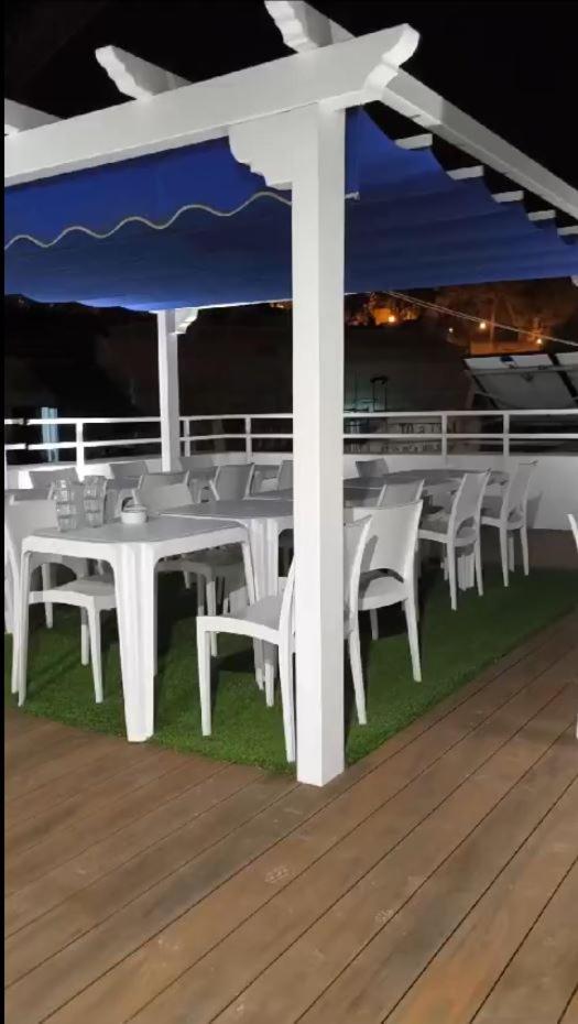 Terrace Special For Groups Up To 19 Guests Pensión