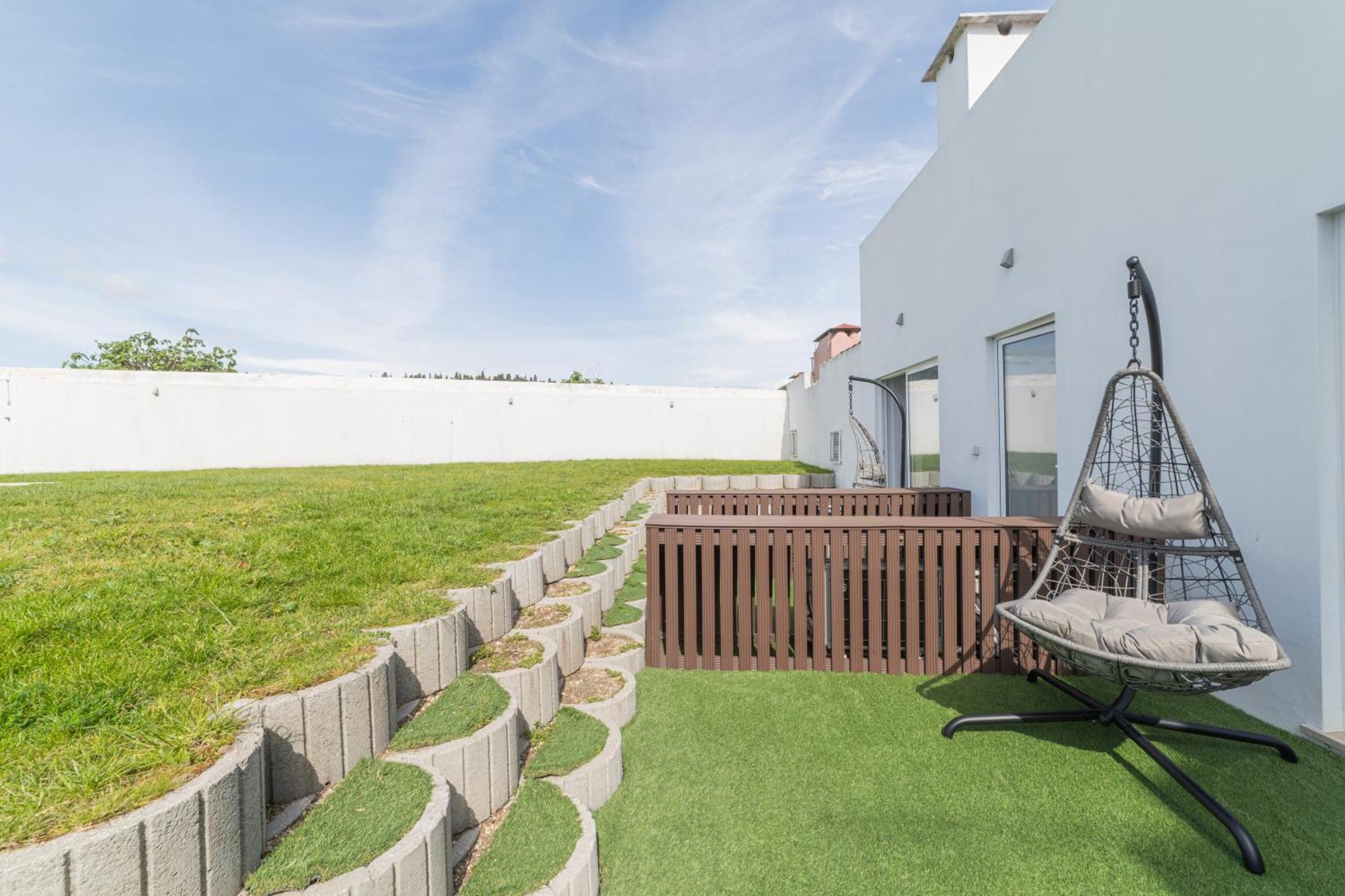 Alcantara Gardens - With Pool * Lisbon