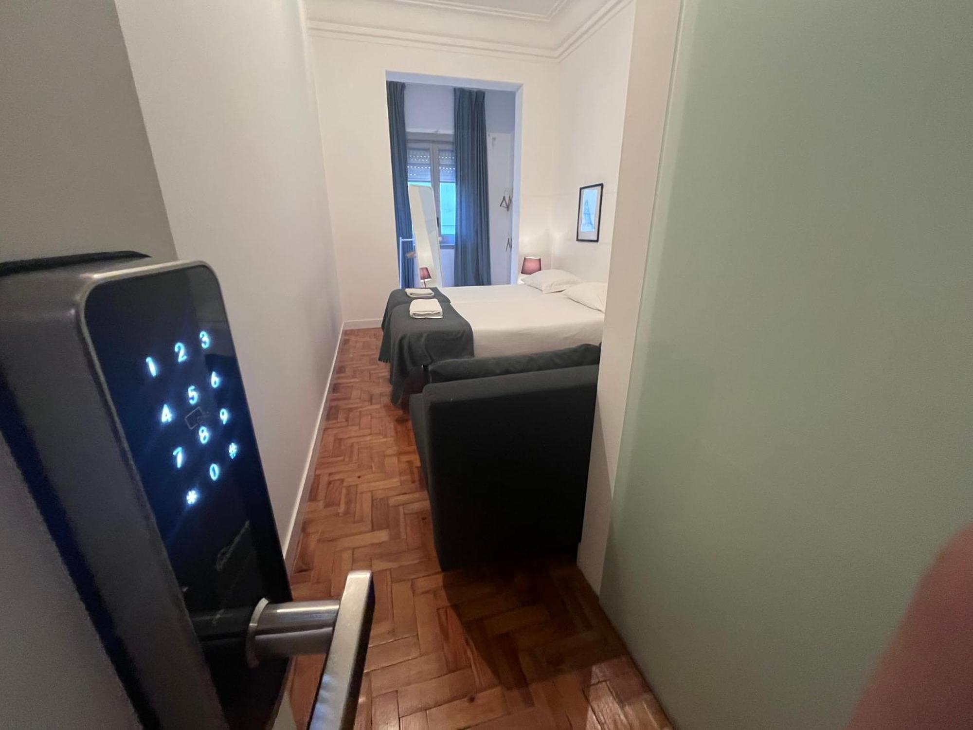Castilho 63 & Hostal Lisboa