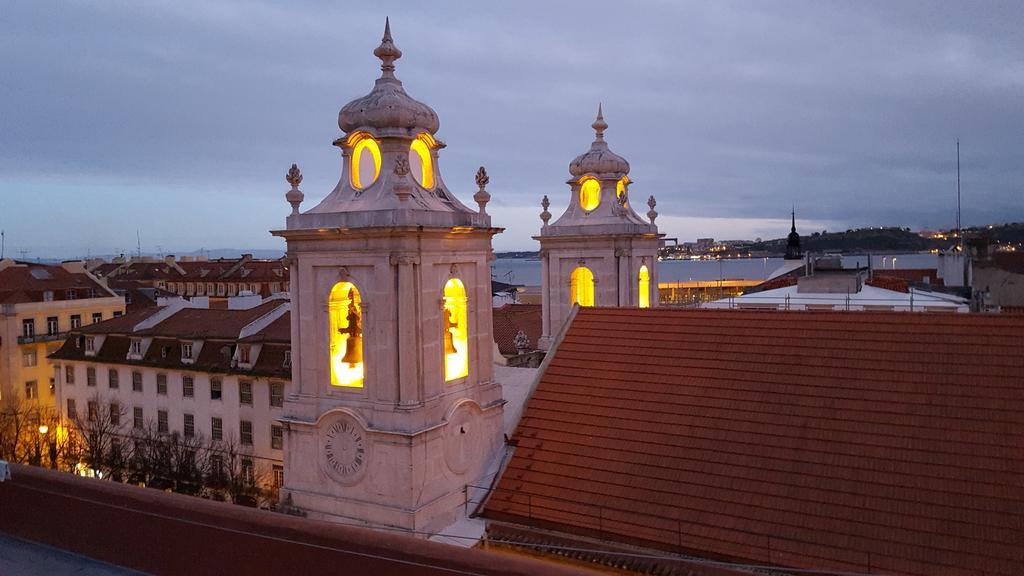 A Terrace On A Topfloor With A View Apartment Lisbon