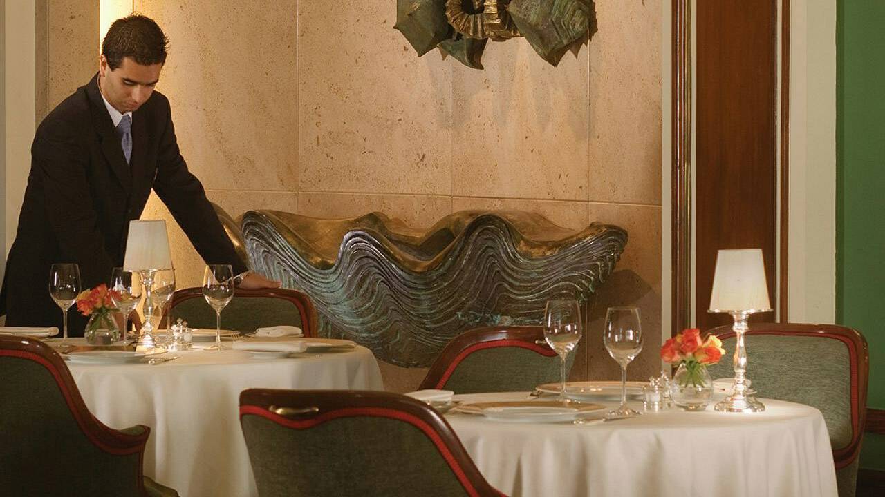 Four Seasons Ritz Hotel