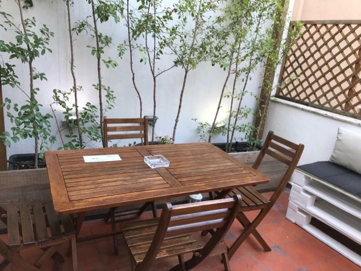 Flat With Terrace In Adamastor Apartment