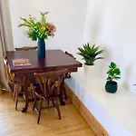32 Top - Center Of Lisbon Duplex Apartment, Barrio Alto