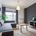 Flh Expo Modern Flat With Balcony