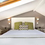 Whome | Madalena Downtown Luxury Duplex