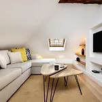 Whome | Madalena Downtown Luxury Duplex