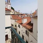 Inloveapartments - Typical Alfama Balcony