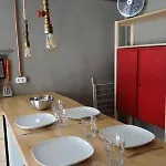The Garage Loft In Lisbon