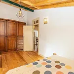 Moderno Apartamento em Bairro típico Lisboeta