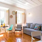 Sunlit Photographers 1Bedroom Apartment In Alcantara