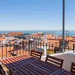 Amazing Rooftop Terrace With River And Historic City View 4 Bedrooms 4 Bathrooms Ac 19Th Century Building Chiado