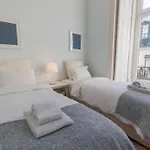 135 C - Quiet Charming Flat In Historic Alfama Near Baixa