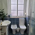 Room I - Atalaia - Bairro Alto