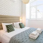 Jp38 - Dowtown Perfect Gem 2 Bdr + 2 Bath, Bright Flat!