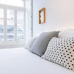 Modern Rustic Flat In Santos By Lovelystay