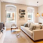 Flh Baixa Contemporary Flat