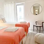 FLH Marquês Pombal Flat with Balcony