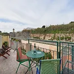 Bright Apt W Balcony, Ac, Parking, By Timecooler