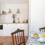 Cozy Lisbon Graca