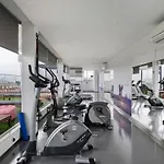 Whome Urban Retreat W/Parking, Elevator & Ac By Benfica Stadium