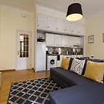 Ola Lisbon - Chiado 1