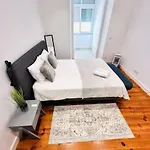 Lisbon Large City Flat Up 8Pp