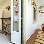 Exotic M2 R2 - Comfortable Classy Double Room With Shared Bath