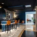 Bossa & Bed Hostel