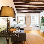 Alfama Patio Apartments