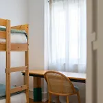Desterro 2 - Historical Four-Bedroom Apartment