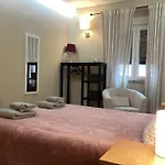 Avenida Cozy Apartment