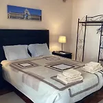 Avenida Cozy Apartment