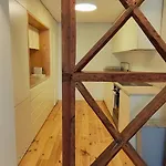 Central Bedroom In Shared House In Chiado - Historic Center Of Lisbon