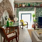 Old Stables Chiado - 2 Bedroom In The Heart Of Lisbon