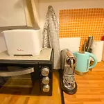 Charming Bairro Alto 2-Bedroom Escape