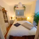 Charming Bairro Alto 2-Bedroom Escape