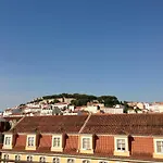 Spru Lisbon Summer Accommodation