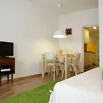 Salvador Apartment- Alfama
