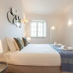 Alfama Modern Two-Bedroom Apartment W/ River View And Parking - By Lu Holidays