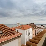 Alfama Modern Two-Bedroom Apartment W/ River View And Parking - By Lu Holidays