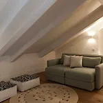 Flh Restauradores Luxus Flat