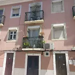 Tt Anjos Lisbon Rooms