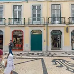 Charming Apartment In Baixa Chiado