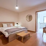 Spacious And Renovated Apartment With Amazing Patio, By Timecooler