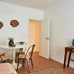 Belém Light Filled Apt With Patio, By TimeCooler